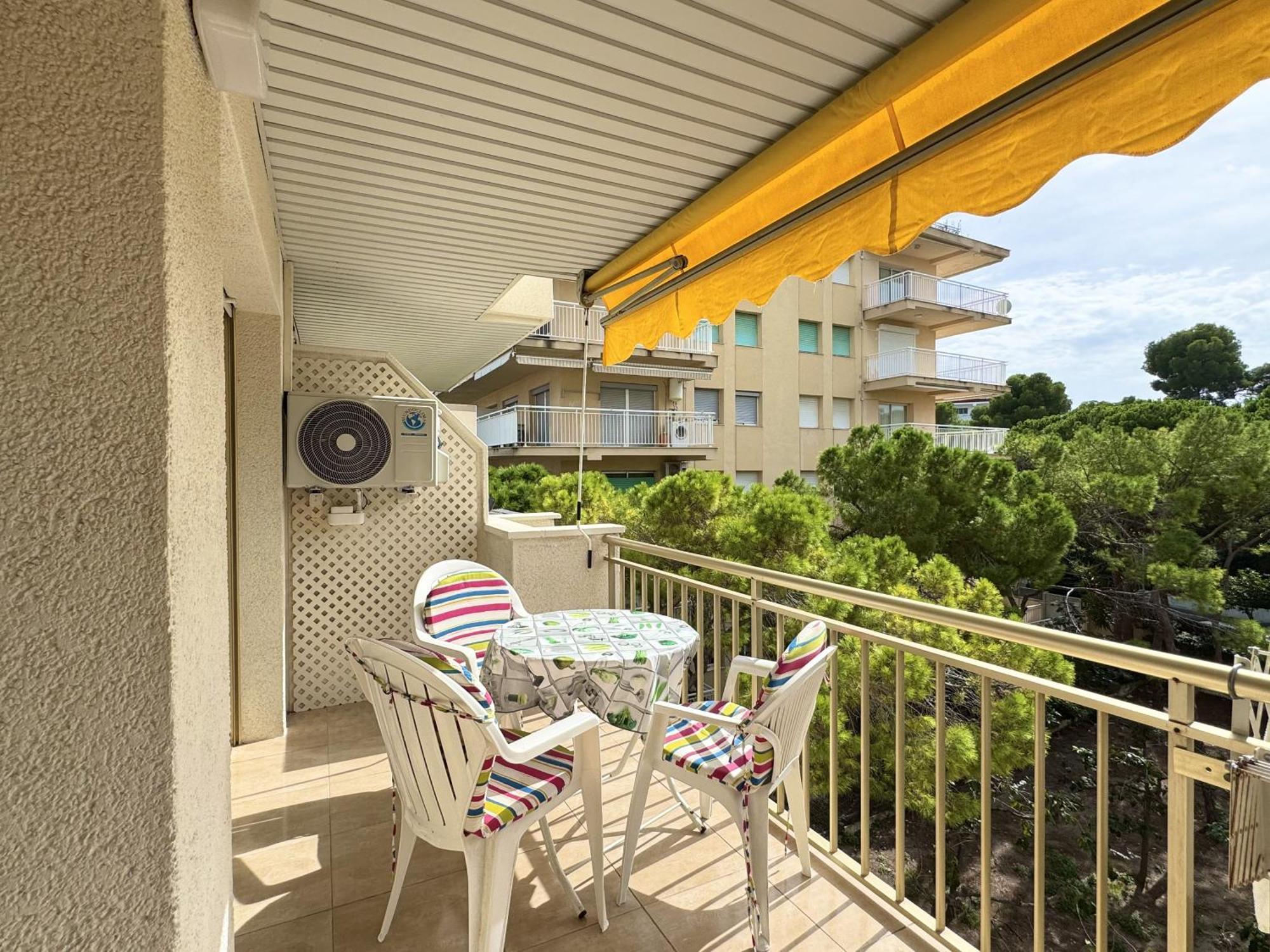 Apartsalou Penedes エクステリア 写真